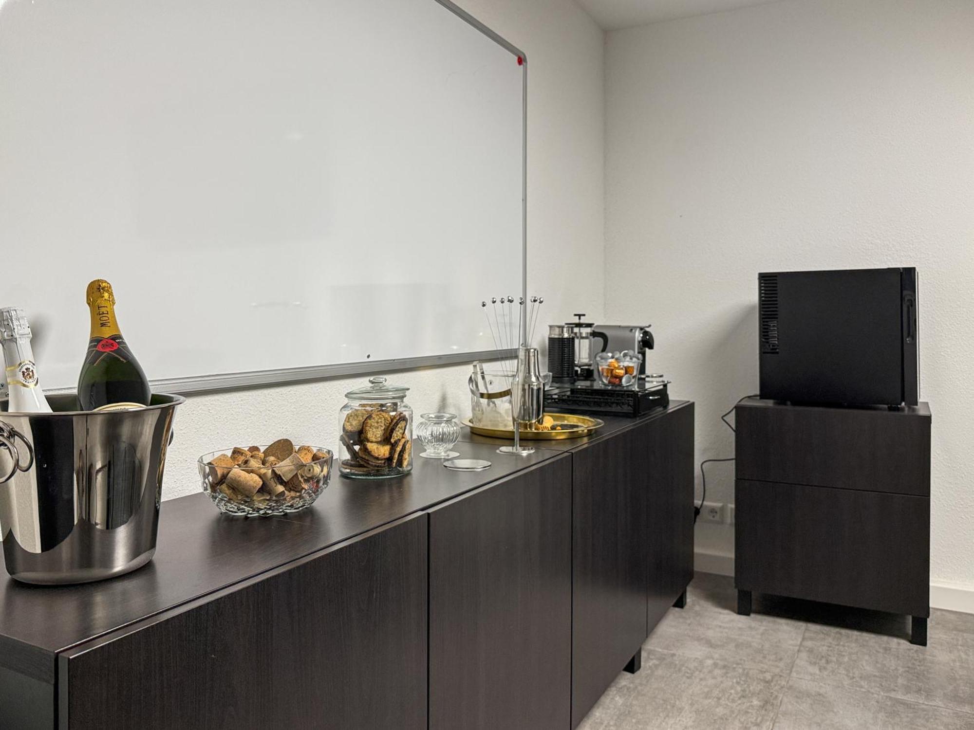 Group Friendly Comfort Central Stuttgart Apartment المظهر الخارجي الصورة
